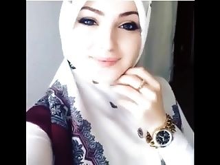 so beauty hijab girl blowjob